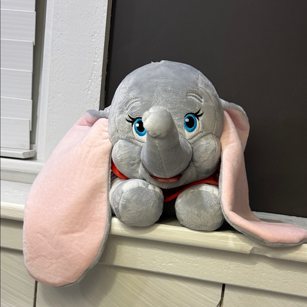Disney dumbo plushy